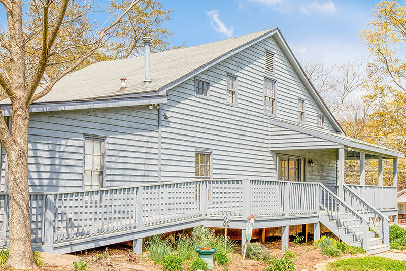 Image of home with wheelchair accessible ramp